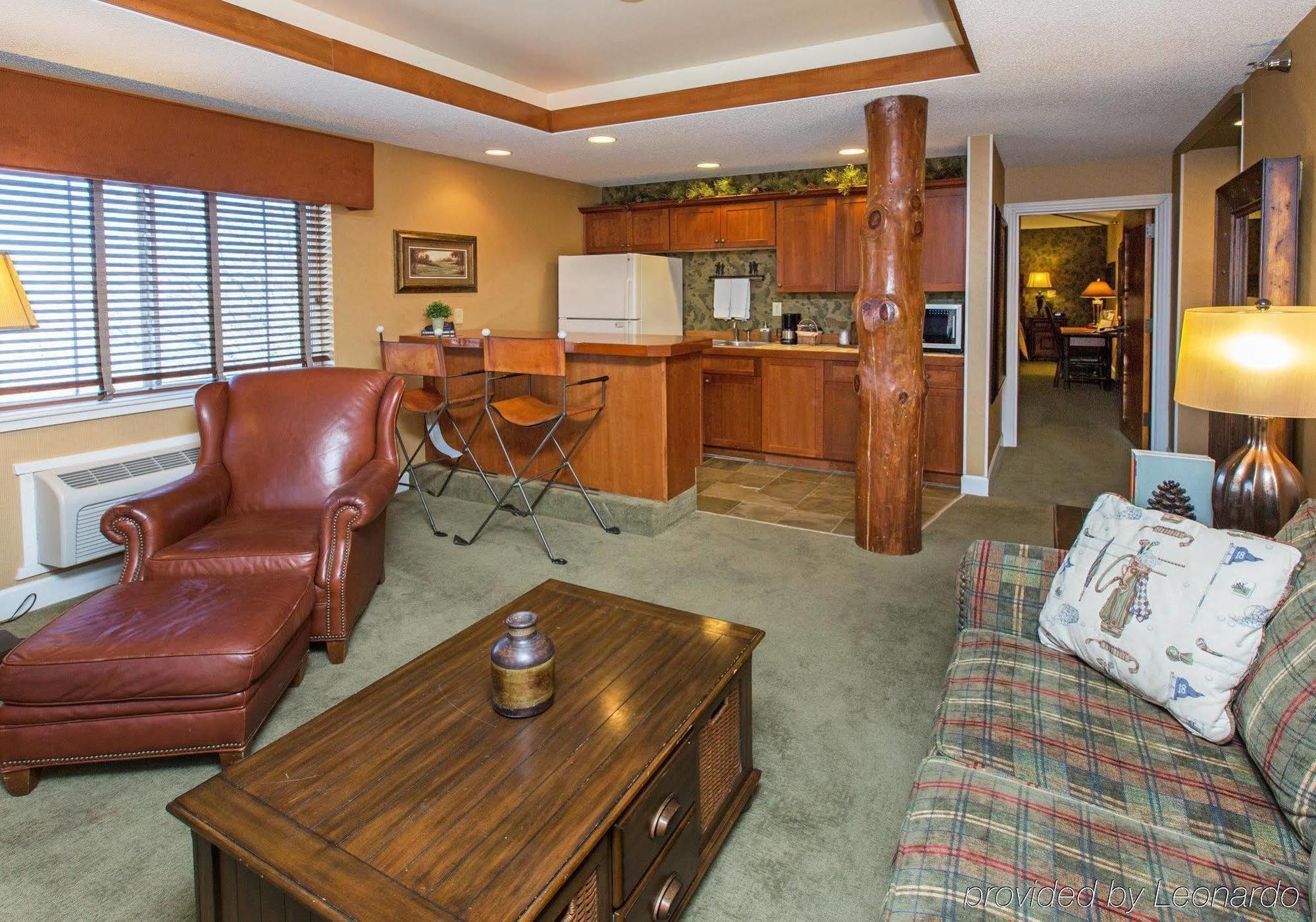 Stoney Creek Des Moines - 2* Johnston